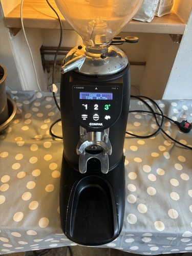 Compak commercial espresso - e5,