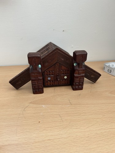 Maori wooden match - maori, holder