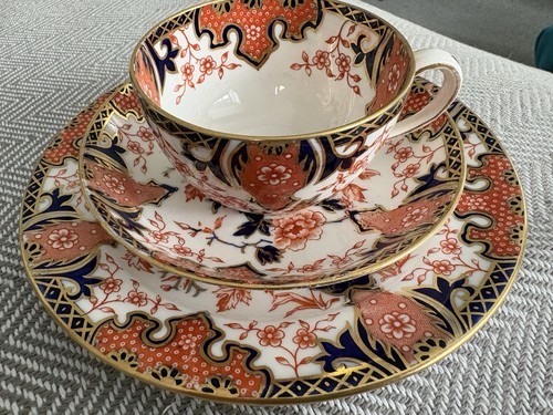 Antique royal crown - royal,