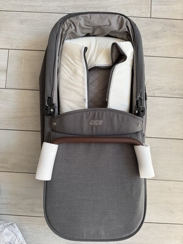 Mamas papas strada carrycott - mamas,