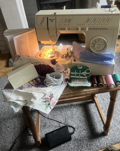 Sewing machine singer - sewing,
