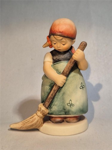 Vintage goebel hummel figurine - vintage,