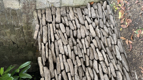 Cotswold stone walling - ,