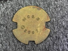 MC&S 2002 Brass Golf Ball Dispenser Three Notch Round Token 22.5mm (c458)