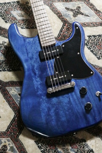Squier fender limited - by, fender limited