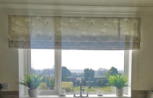 Laura ashley floral - laura,