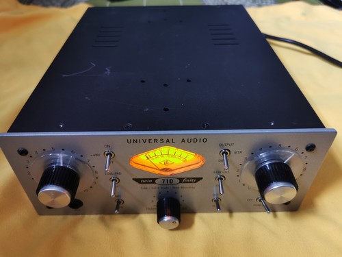 Universal audio 710 - audio,