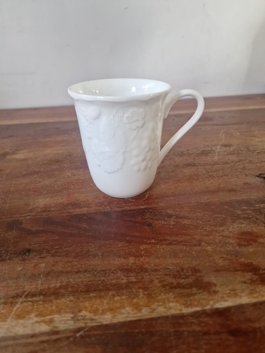 Wedgwood strawberry vine mug - wedgwood,