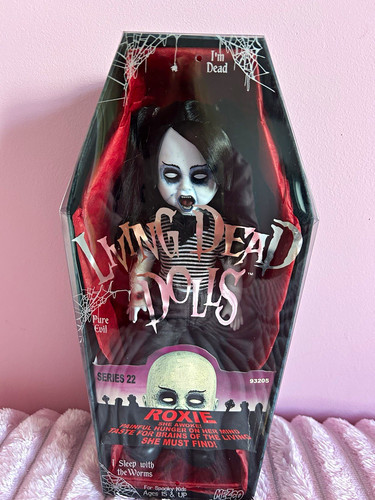 Living dead doll roxie - living,