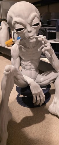 3ft printed alien figure - 3d,