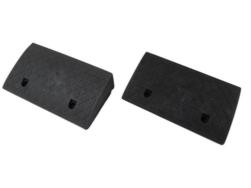 Heavy duty kerb - heavy, for