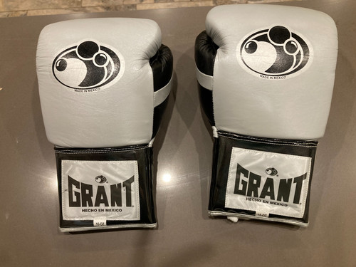 Grant lace boxing gloves - lace-up,