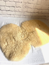 Beautiful sheepskin pram - beautiful, liner