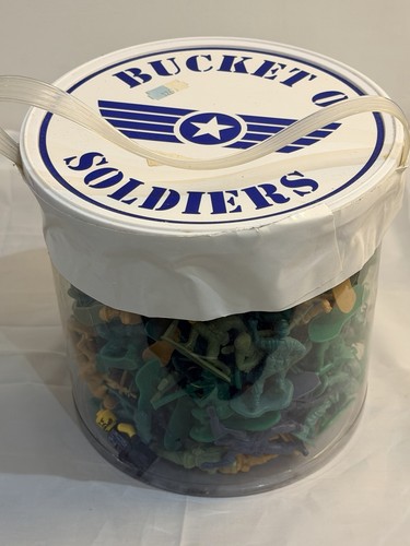 Toy story bucket soldiers - o,