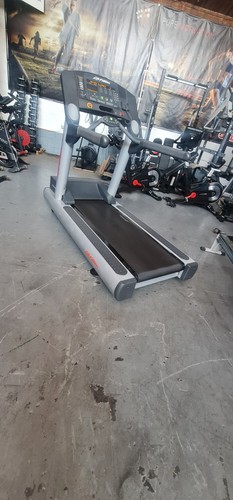 Serviced life fitness club - ,