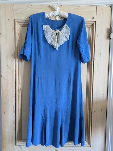 True vintage vibrant blue