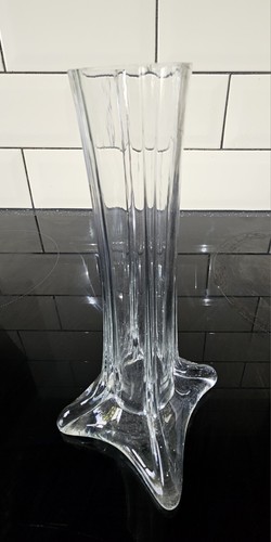 Lily vase - lily,