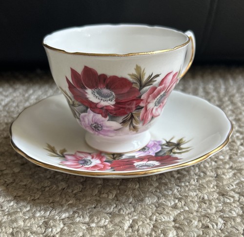 Vintage royal vale - royal, bone