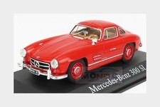 1:43 EDICOLA Mercedes Benz