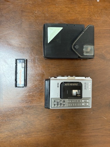 Vintage 1987 aiwa walkman - vintage,