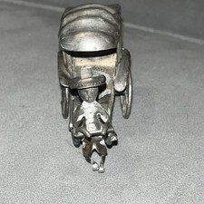 Vintage Hong Kong Metal