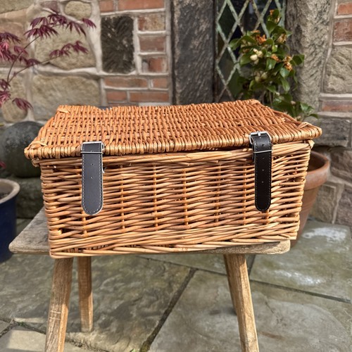 Wicker hamper picnic basket - hamper,