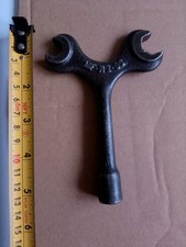 ANTIQUE VINTAGE MASSEY