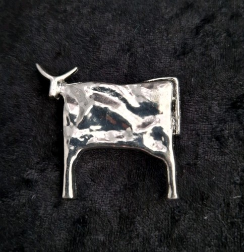Nordic cow brooch silver tone - cow,