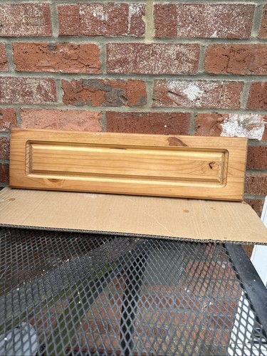 Solid golden knotty pine - knotty,