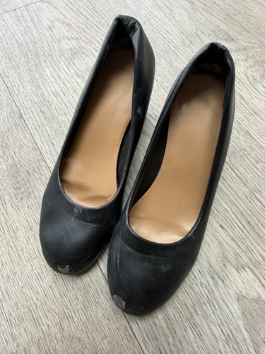 Worn cabin crew - cabin, shoes