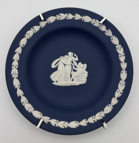 Wedgwood portland blue - portland,