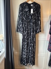 Virgos Lounge Floaty Dress Size 10 Beautiful Print