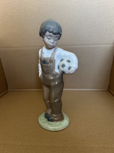 Wanna play by nao from - by,