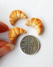 DOLLS HOUSE MINIATURE 1:12 * 3 X CROISSANTS * COMBINED P+P