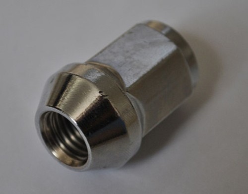 Daihatsu sportrak wheel - sportrak, nut