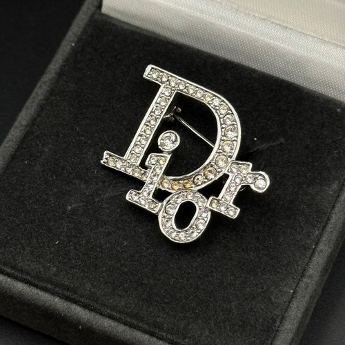 Christian dior brooch brand - christian,