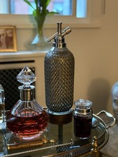 VINTAGE MESH SODA SYPHON GLASS