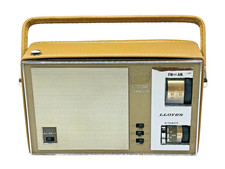 Vtg Lloyds Radio Model 7N41E 60s Retro Portable Parts/Repair/ Nonworking Japan