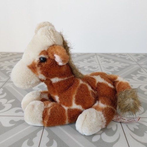 Anna club plush giraffe - plush,