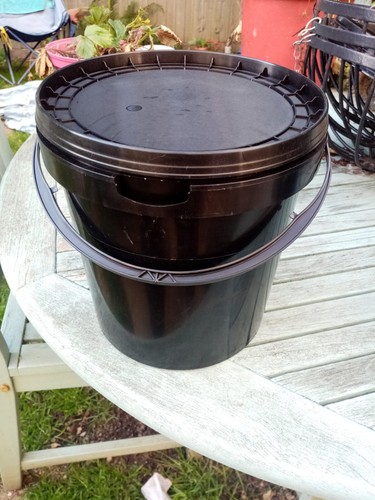 Litre buckets set - 6, x