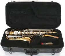 King 660 Alto Saxophone, SUPER CLEAN!, Lot 381