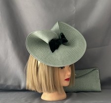 Stunning mint Fascinator with