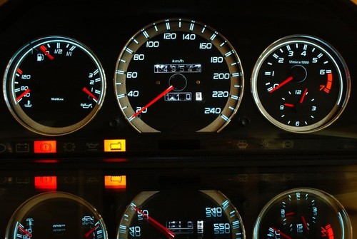 Mercedes 190 w201 glow - mercedes,