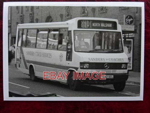 Photo sanders coaches - photo,