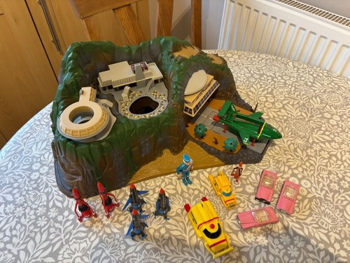 Matchbox 1992 tracy island - matchbox,