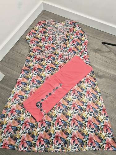 Emirati mukhawar dress floral - emirati,
