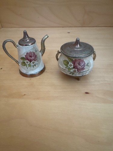 Minature brass cauldron - , and