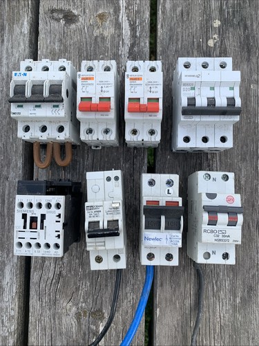 Job lot main - x, switch