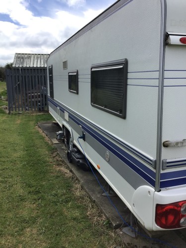 Caravan hobby 700uk - caravan,