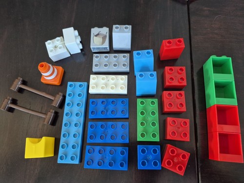 Unnamed bulk lot - unnamed, bricks